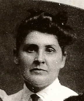Photo of photos/Flora Jane McLennan 1867-1937 portrait